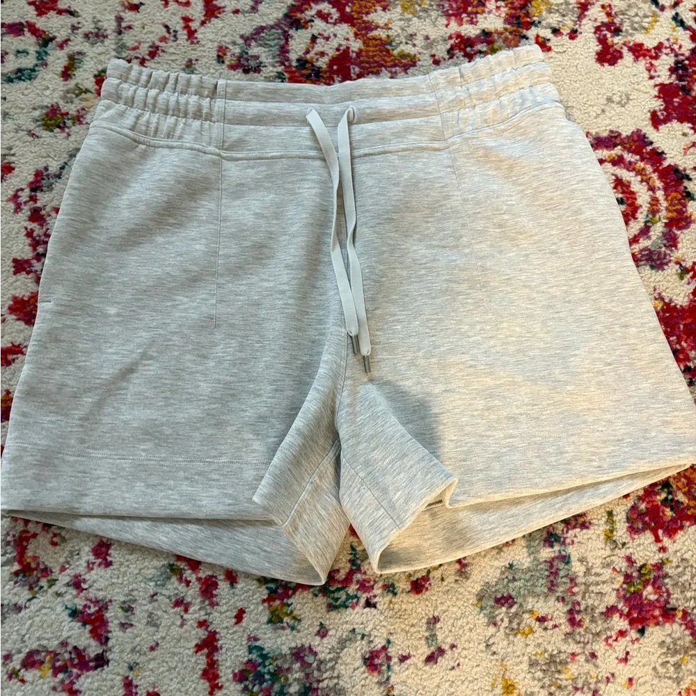 Lululemon Soft Ambitions High Rise Short 4" - Picture 3 of 6